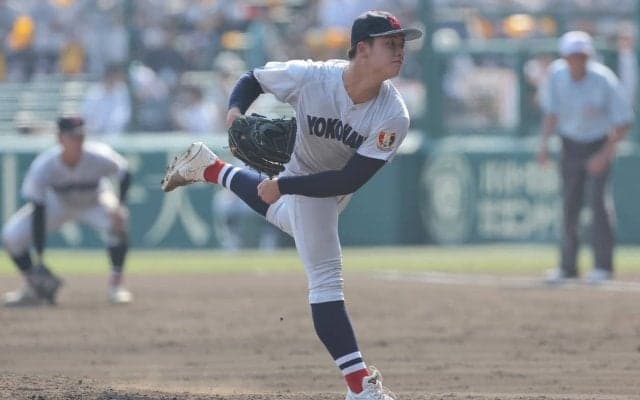 横浜のエース左腕・奥村頼人がプロ志望表明！チームは春夏連覇の夢叶わずも笑顔「仲間に恵まれた3年間だった」【25年夏甲子園】