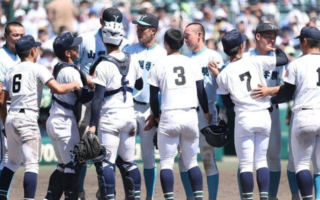 激闘直後…エース左腕が駆け寄った相手「マジで泣きそう」　NHK中継が捉えた“感動の光景”