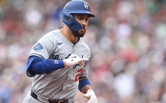 25億円も打率1割台…ド軍32歳は「もう要らない」　3Aに控える“逸材”、浮上した待望論