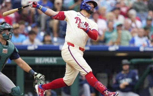 「MVP候補に相応しい存在感」大谷翔平に再び1本差をつける45号…シュワバーに米記者らが注目 127試合時点では“球団最多ペース”