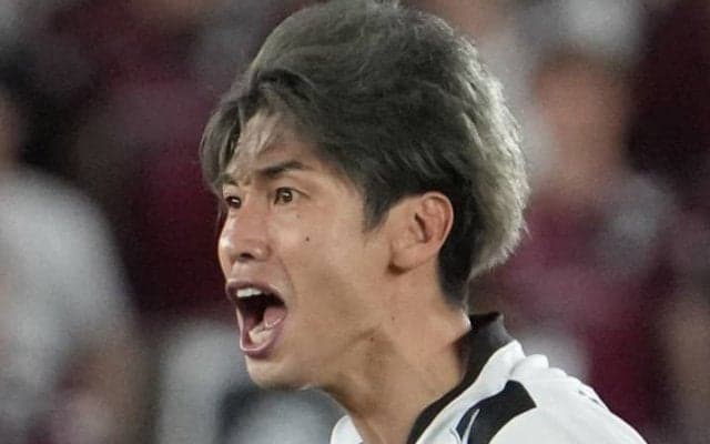 元日本代表FW大迫勇也のモデル妻、オリジナルの“ヴィッセルラブブ”に｢かわいい｣｢ほしい｣反響！｢このユニ作ったんですか？｣