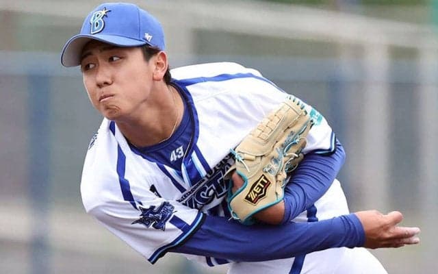 DeNA有望株が感謝する“亡き恩師の助言”　手首に悪癖も…「嫌がられる球」を習得できたワケ