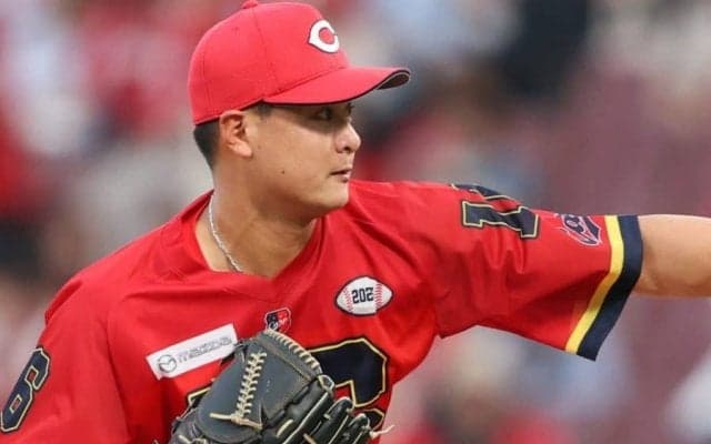 「本当に斬新」衝撃の広島限定ユニがまた話題　“超奇抜デザイン”に視線くぎ付け