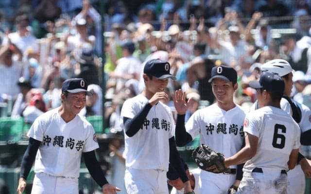 沖縄尚学はなぜ“県内出身者”ばかりで勝ち上がったのか…沖縄の高校野球、県外流出事情と新興勢力