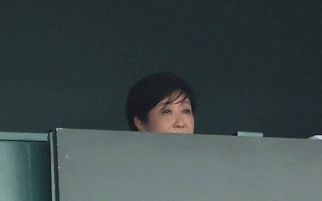小池百合子東京都知事が甲子園を生観戦！西東京代表・日大三と沖縄尚学の戦いに熱視線！【25年夏甲子園】