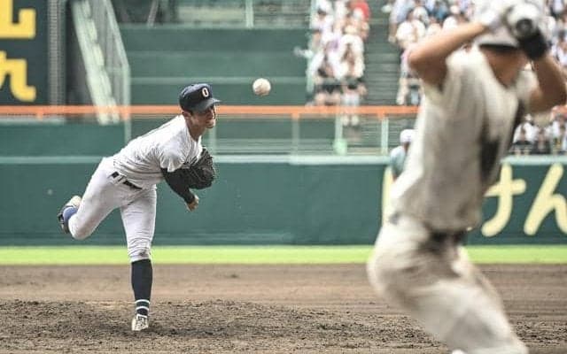 沖縄尚学が息詰まる攻防を制す　日大三は四回満塁の好機生かせず