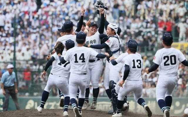 沖縄尚学が初優勝　3-1で日大三を破り沖縄勢2校目の頂点　甲子園