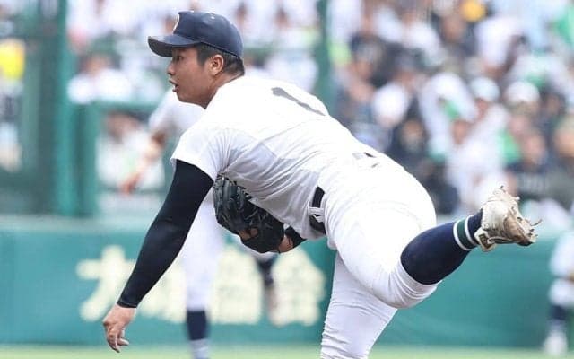 甲子園決着直後…エース2人が“まさかの行動”「泣ける」　中継映像で発見「名シーンすぎる」
