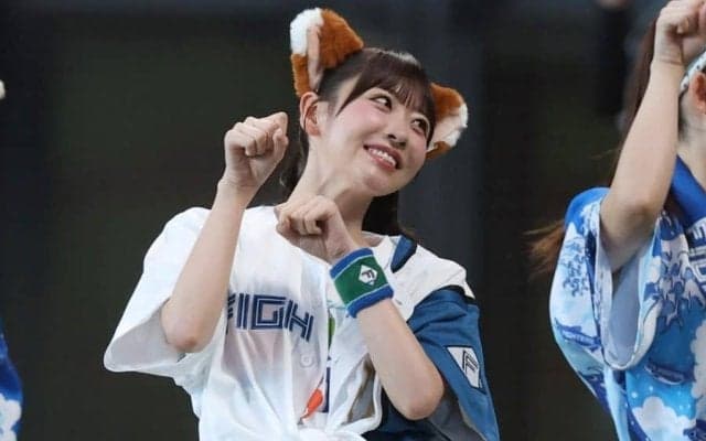 「エスコンに天使いた」アイドル降臨に騒然　白ミニスカふわりのダンスが「鬼かわいい」