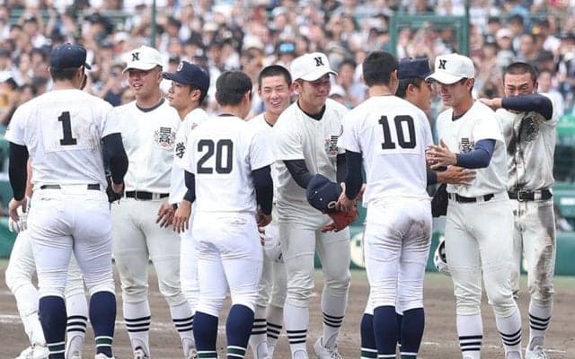 大号泣の日大三ナイン、敗退直後に見せた“行動”　相手応援団にも異例…「本当に感動的」