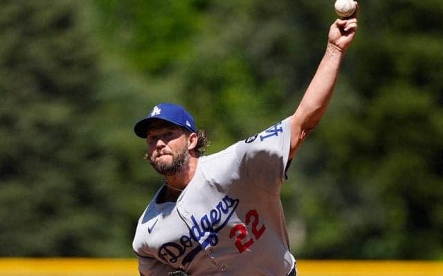 カーショーが得た“満額ボーナス12億円”　最盛期に及ばずも…米識者も感銘「かけがえのない」