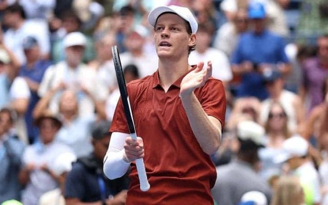 前年覇者のシナー、わずか4ゲームしか失わず世界89位を圧倒し2回戦進出。フェデラー以来の連覇へ好発進[全米オープン]