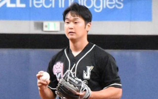 始球式で衝撃145キロ「すごくないですか」　現れた“剛腕”にどよめき「声出た」