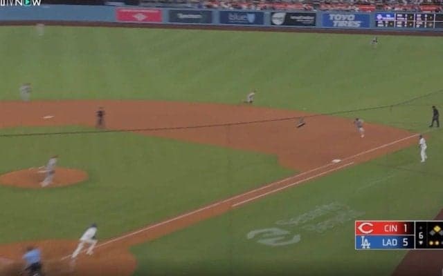 球場騒然！ 大谷翔平、爆速弾丸ヒットで“まさかの光景”「エグすぎる」179キロ“火の玉打球”→相手内野陣が動けない「捕れるやついるのか」