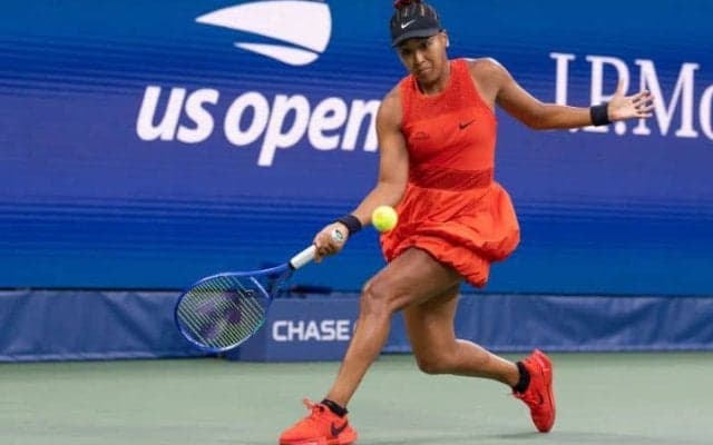 「ここは本当に特別な場所」大坂なおみ「赤」コーデで全米OP初戦ストレート勝ち！バッグに付けた可愛すぎる「ラブブ」も話題に