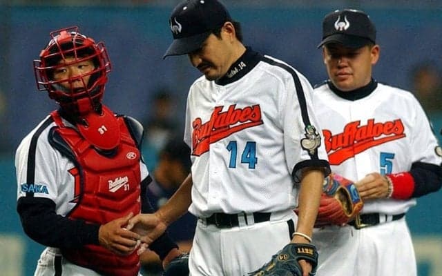 乱闘で退場…招待した母親から「恥ずかしかった」　球団初のFA入団も待っていた“悪夢”