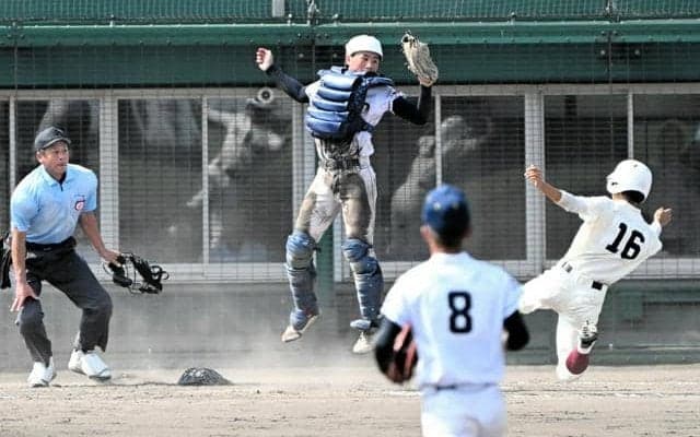 決勝は中京-あべの翔学　互いに終盤に競り勝つ　全国高校軟式野球