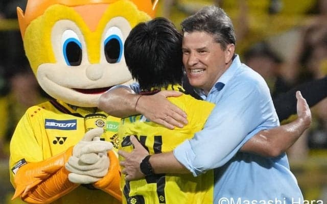 柏と京都｢4ゴール勝利｣が示すJ1優勝争いの行方(3)上位6チームが｢勝点2差｣の大混戦、柏と京都の勝利で分かった｢異なるスタイル｣との戦い方
