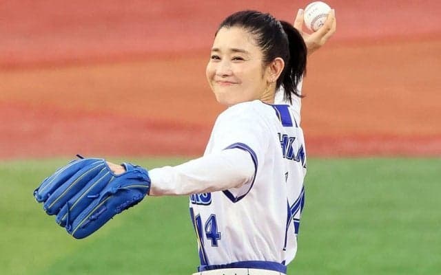 始球式に登板直後…大女優の“気遣い”に称賛の嵐　滲んだ人柄に「感動しました」