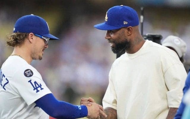 ド軍の懐かしい顔に「戻って来い」　試合前の大谷翔平らとハグ、感動の光景が「泣きそう」