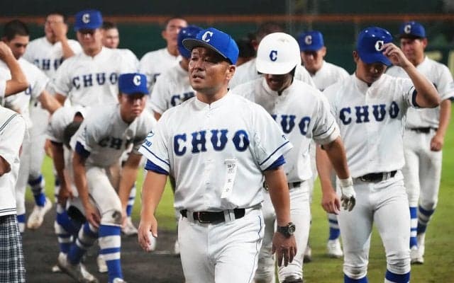 【高校野球】豊橋中央が甲子園で披露した「イチロー流走塁」の真相 指揮官の「いえ、あれは...」に隠された驚きの指導力
