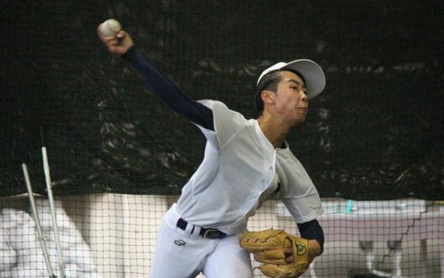 大阪学院大高は31日、初戦！期待のスーパー1年生右腕は背番号9でベンチ入り