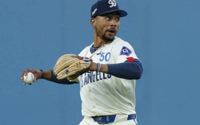 「ムーキーは右翼にはいかない」ロバーツ監督がベッツの遊撃起用継続を断言　高いスキル、守備意識を称賛「彼の安定性は素晴らしい」