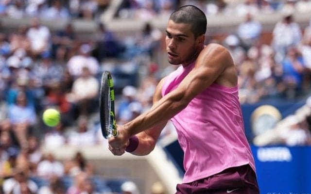 アルカラス 世界82位にストレート勝ちし2年ぶり8強。4試合で被ブレークわずか1度の盤石な戦いぶり[全米オープン]