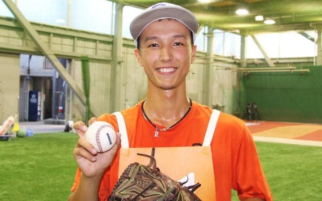 無名の浪人投手・岩瀬禮恩 ナックルボールを武器に砂漠の摩天楼ドバイで夢をかける異端の挑戦