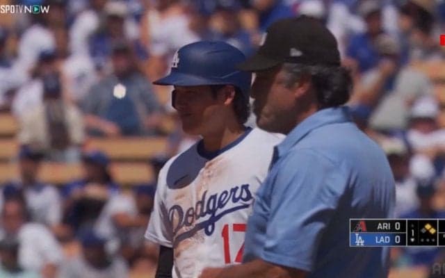 大谷翔平、塁上で“ぴょん”カメラが捉えた謎行動が話題…相手内野手も反応のほっこり一部始終