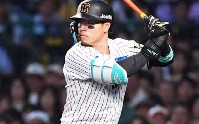 「マジで意味わからん」　佐藤輝明が“絶望”→衝撃の珍打に困惑「反応おもろすぎる」