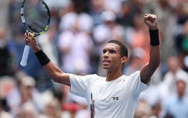 オジェ・アリアシム 5連敗中だったルブレフをストレートで下して4年ぶりの全米オープン8強「数年前よりずっと価値ある」