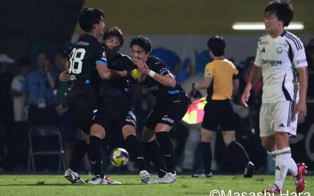 リーグ戦｢9戦負けなし｣町田が川崎と激突、壮絶な撃ち合いに｢終止符を打った｣エースとキャプテン、この日｢一番の町田コール｣に涙したのは