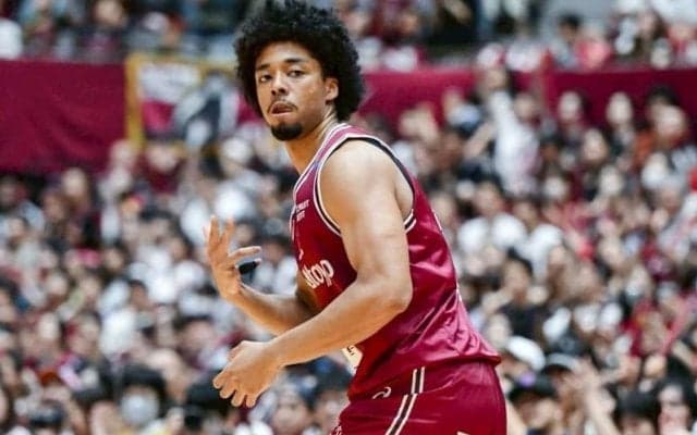 伊久江ロイ英輝、「つらい1年」を乗り越えてプロデビュー「この舞台に立てるのはとてもうれしい」