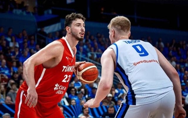 トルコが2009年以来初のユーロバスケット4勝…シェングンが過去30年間で初の記録達成