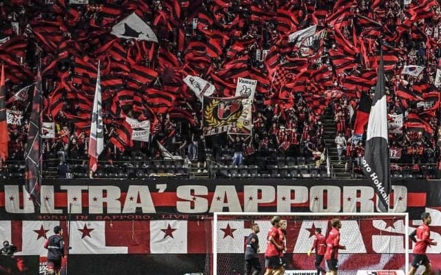 ｢完全にジェラード｣三笘薫の同期であるJ2札幌キャプテンが｢覚悟｣を見せつける強烈FK弾！｢普通にワールドクラス｣のスーパーゴールで新体制初の連勝