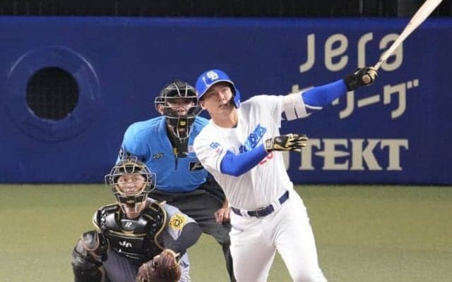 「ドラゴンズの未来、そして希望」中日24歳ロマン砲の豪快アーチにX騒然　開幕4番も極度の不振で二軍落ち→本拠地の復活アーチ「泳がされて、これはエグい」「CSにはお前の力が必要！」