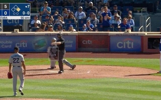 何見てんだよ？ 死球ぶつけた投手が“まさかの激怒”「なんでw」「ヤバすぎる」相手打者に“逆ギレ”→一触即発の事態に…ファン騒然