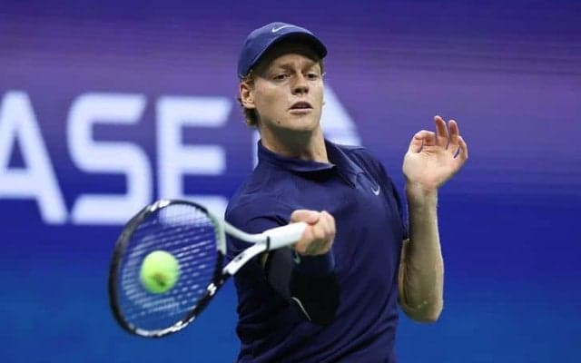 シナー 圧巻のパフォーマンスで2年連続の4強！世界10位ムゼッティとのイタリア勢対決を制す[全米オープン]