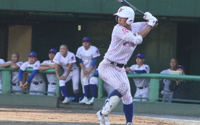 関東を代表する大型遊撃手がプロ志望届提出！この夏は打率5割近くの猛打で県ベスト4に貢献