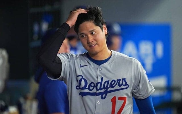 苦境のドジャースに“謎の珍事”「4-12」　最下位球団に敗れ発見…ロバーツ監督も頭抱える