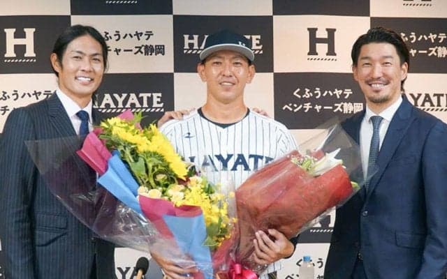 引退する“弟分”のため…暴風雨の中で2時間運転　梶谷隆幸氏が明かすサプライズの背景