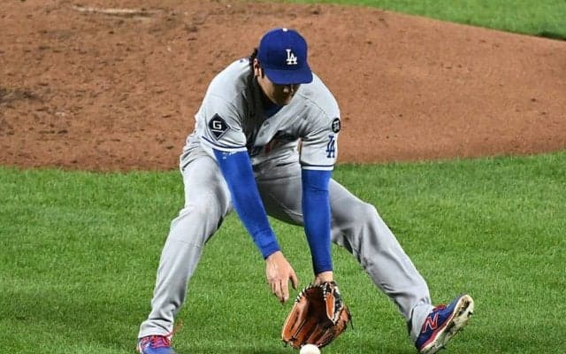 大谷翔平“禁断の接触”に「笑ってしまった」　必死のプレーが招いた珍事は「お大事に！」