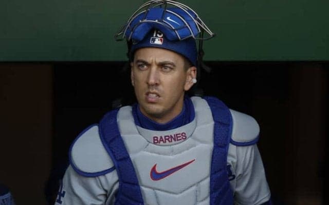 35歳捕手のドジャース“電撃復帰”案に「クレイジーだ…でも」相次ぐ負傷に「時が来た？」再契約はあるのか