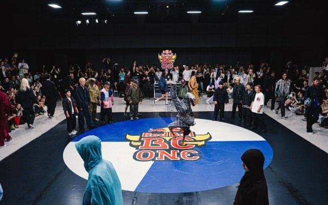 B-Boy Shigekixらが登場！日本初のファッションとブレイキンのコラボイベント「yoshiokubo Spring/Summer 2026 Runway Show energized by Red Bull BC One」