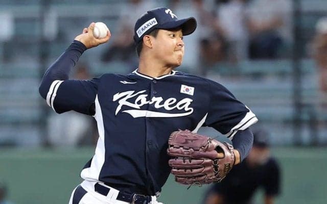 韓国18歳が衝撃の155キロ　日本戦で150キロ連発…バット粉砕の“爆速球”が「エグすぎる」