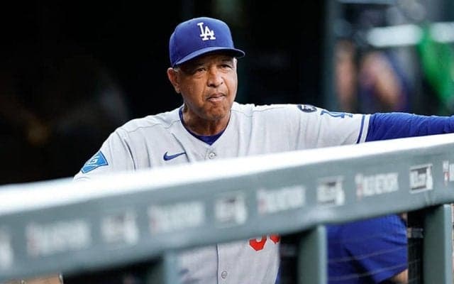 歴史的な敗戦直後…ロバーツ監督の“不満ない発言”に米失望　拭えぬ疑問「なぜ」