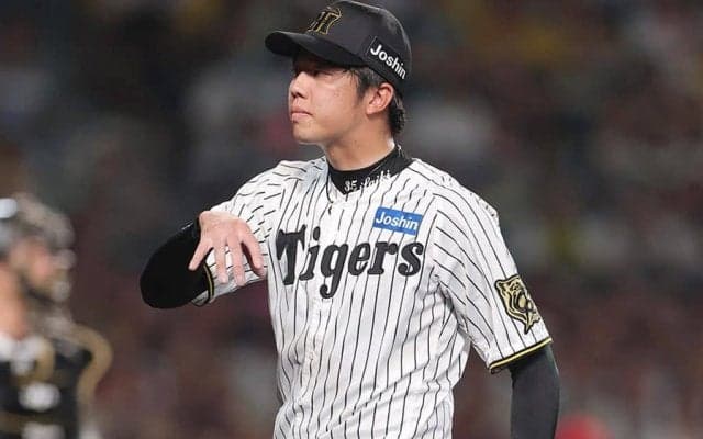 V王手の阪神まさか…才木浩人が危険球退場　石原の頭部に149キロが直撃、甲子園騒然