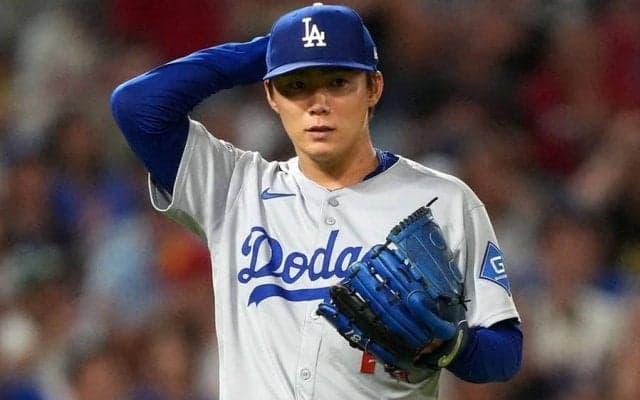 悪夢の敗戦翌日なのに…山本由伸の“振る舞い”に米絶賛　「胸が熱い」ベンチで見せた行動