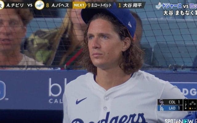 “ドジャースの王子”がまさかの表情「顔w」「口あんぐりw」同僚へのハプニング…危険な死球に驚愕するシーン